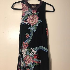 Ecoté Size XS Black Floral Shift Dress